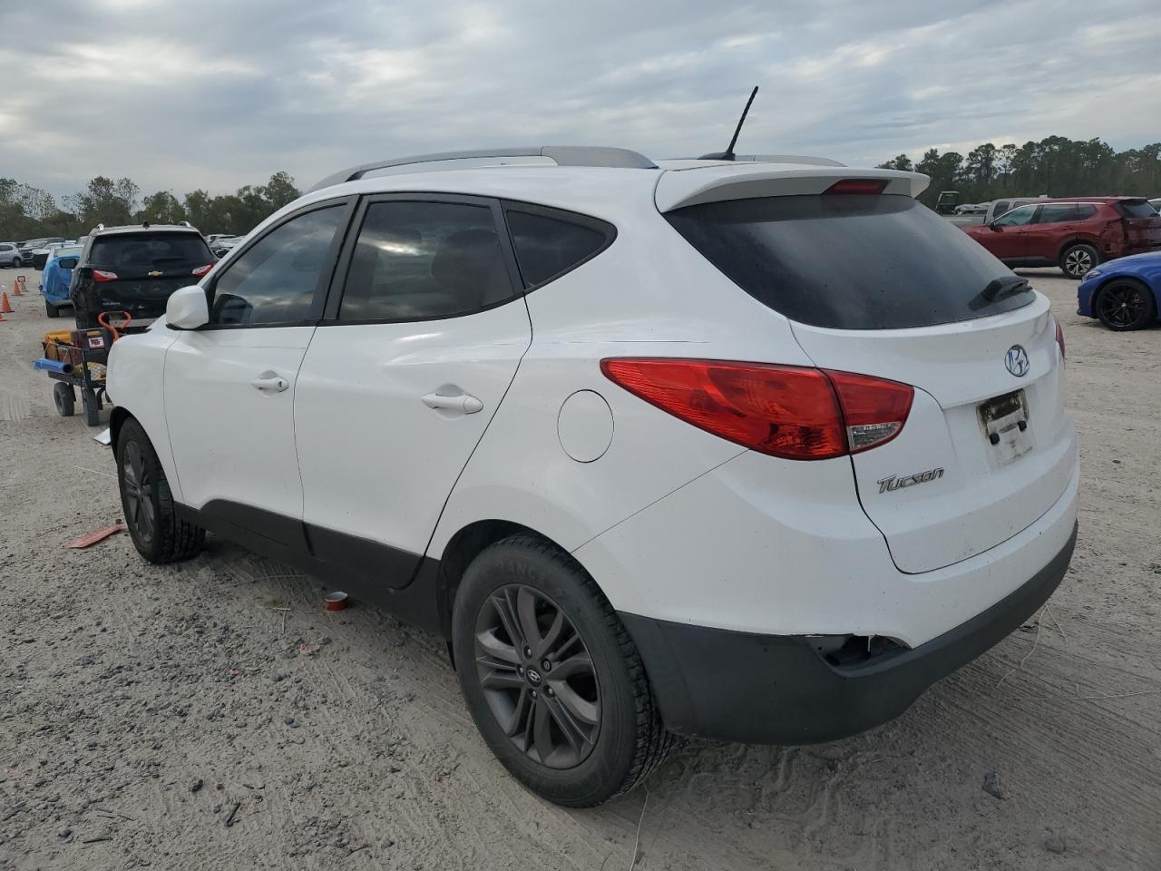 VIN KM8JU3AG0FU069547 2015 HYUNDAI TUCSON no.2