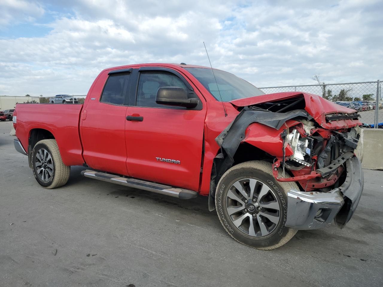 2015 Toyota Tundra - Image 4