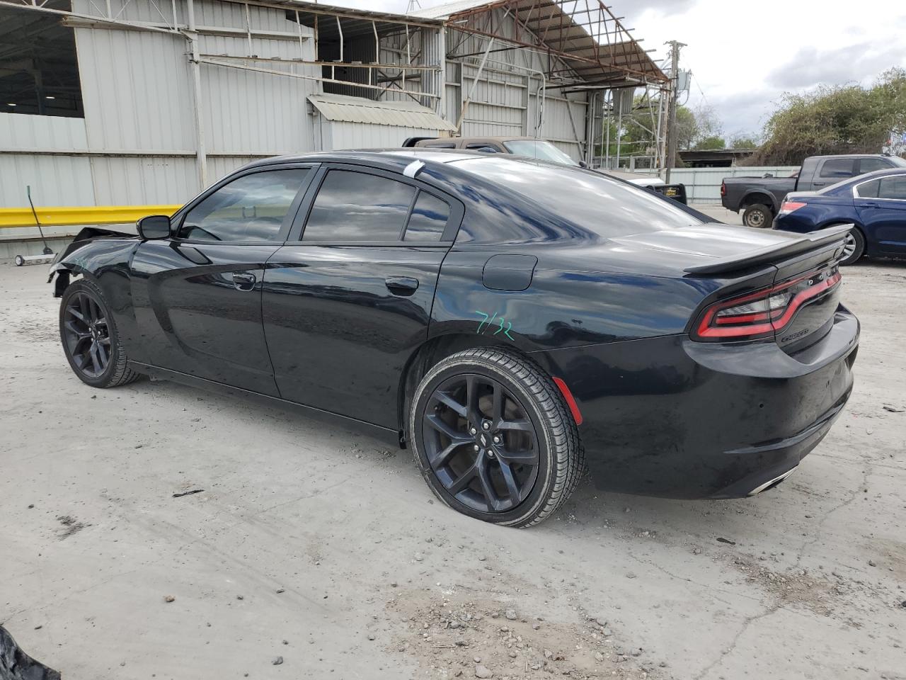 2C3CDXBGXKH670727 2019 DODGE CHARGER - Image 2