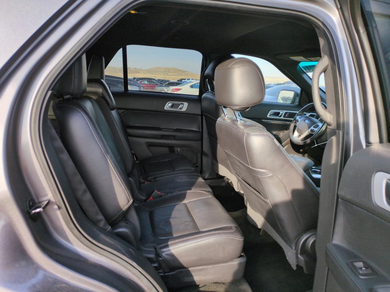 2014 Ford Explorer - Image 10