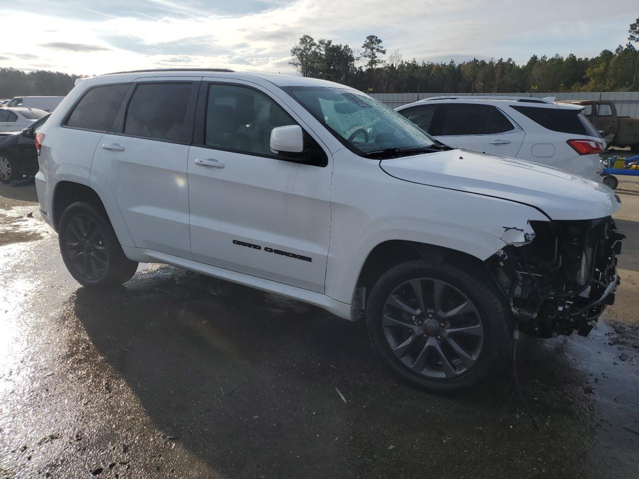 2018 Jeep Grand Cherokee - Image 4