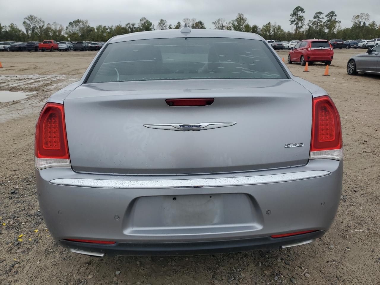 VIN 2C3CCAAG0GH128464 2016 CHRYSLER 300 no.6