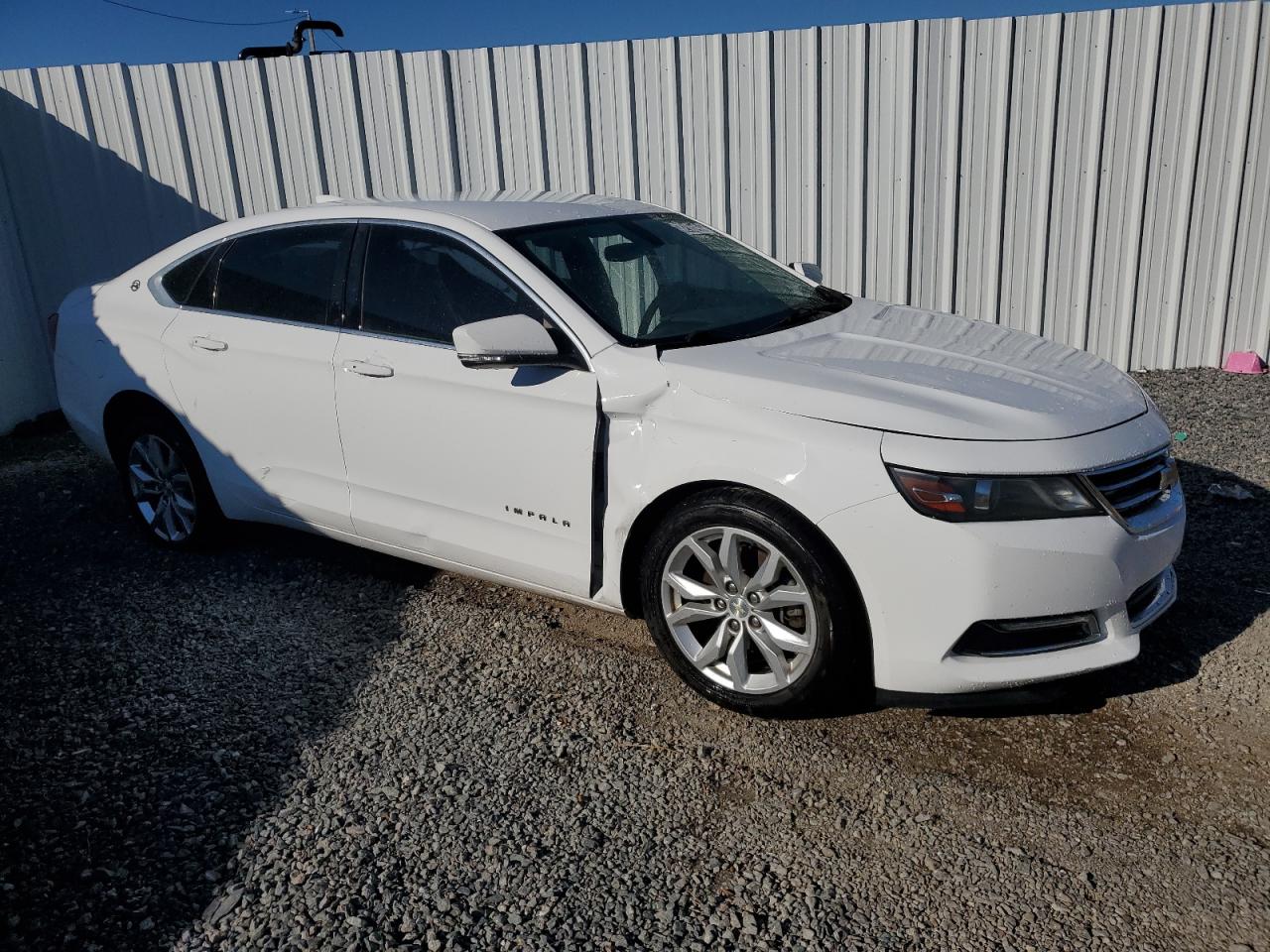 VIN 2G1105SA2J9153888 2018 CHEVROLET IMPALA no.4