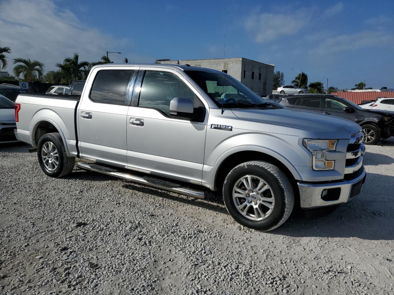 VIN 1FTEW1CF4GFA50918 2016 FORD F-150 no.4