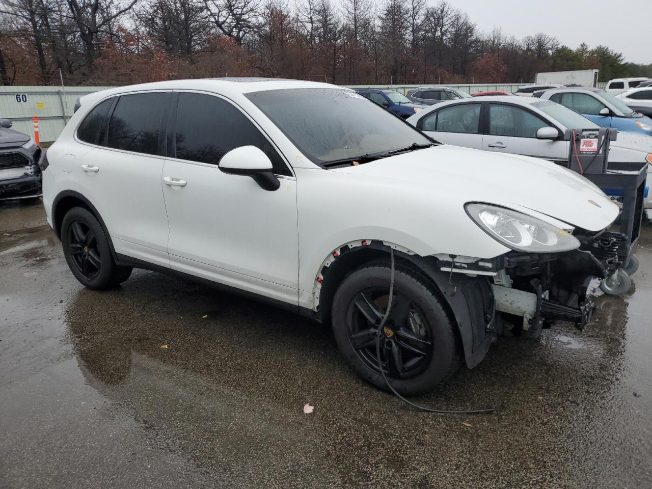 VIN WP1AA2A22DLA02381 2013 PORSCHE CAYENNE no.4