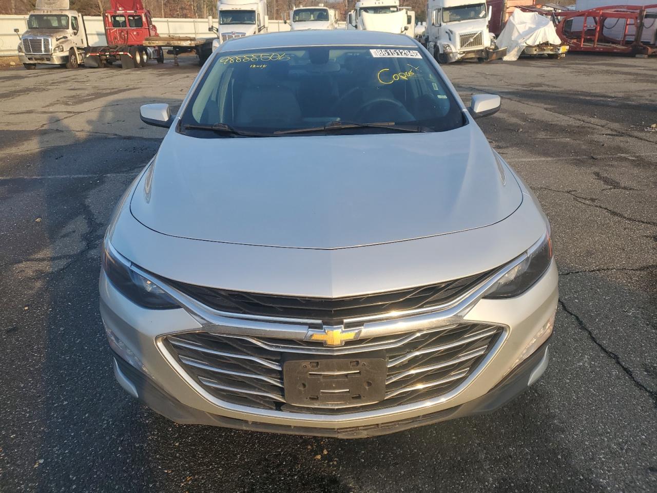 2022 Chevrolet Malibu - Image 5
