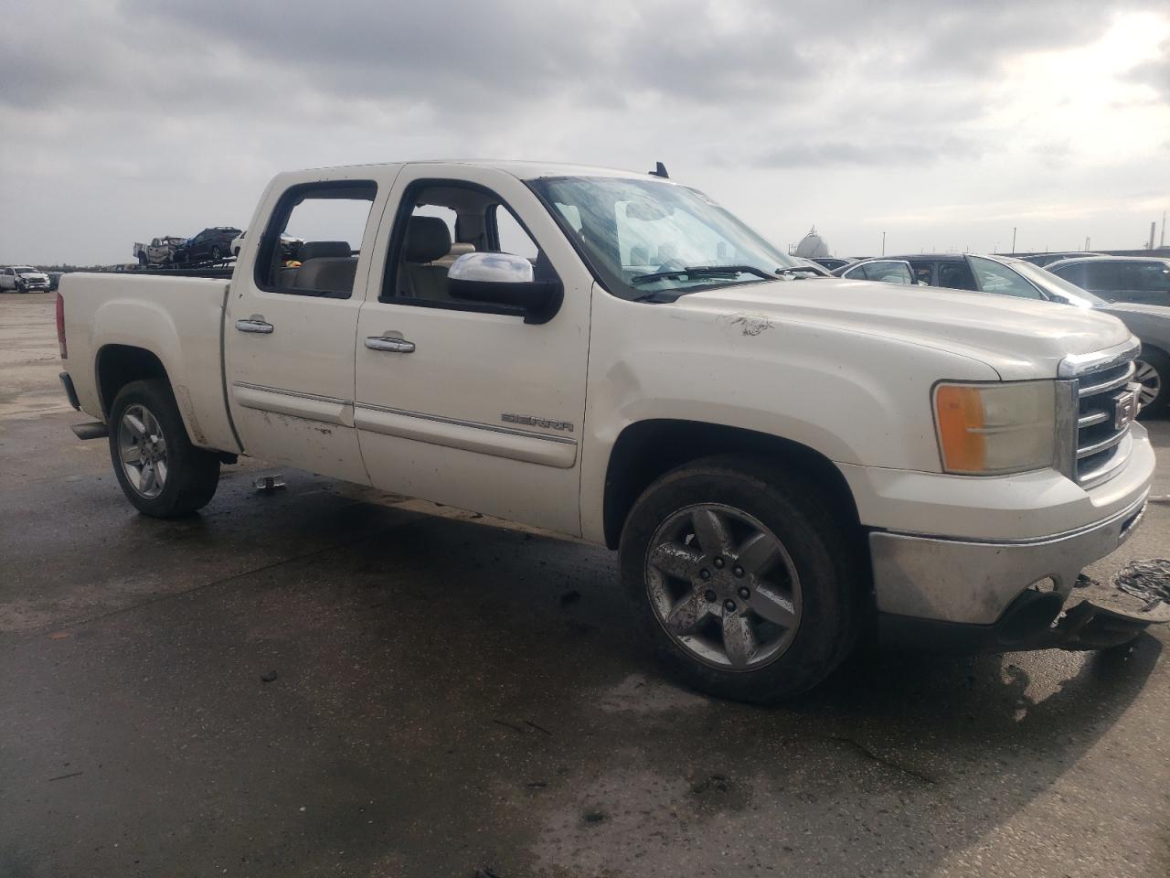 VIN 3GTP1WE06DG140224 2013 GMC SIERRA no.4