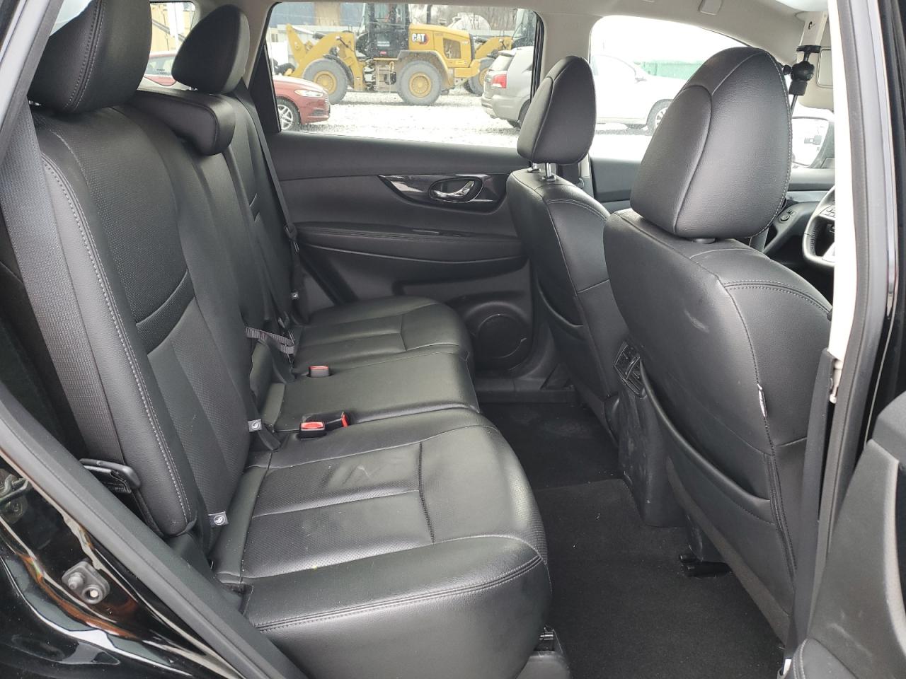 2020 Nissan Rogue - Image 11