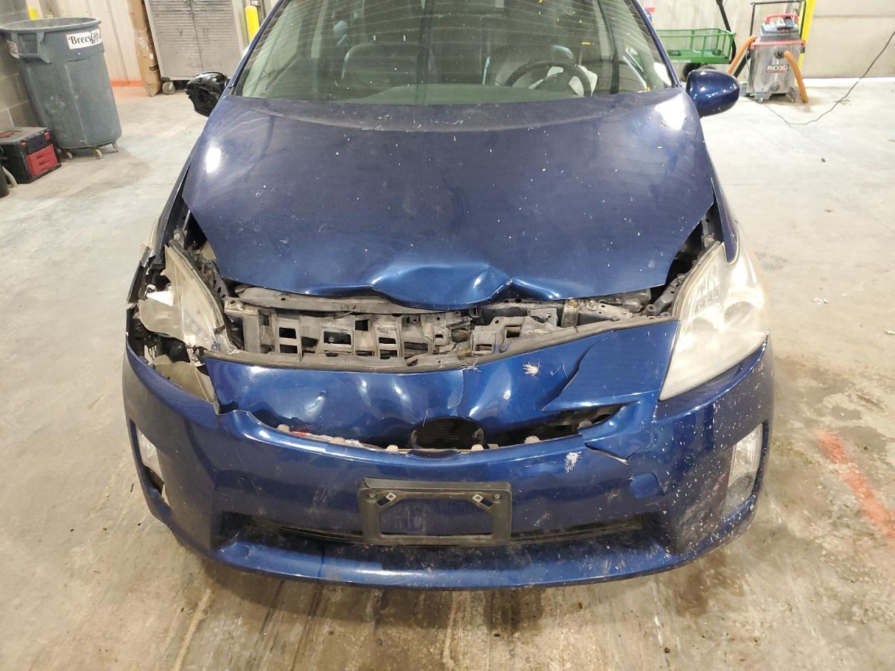 2010 Toyota Prius - Image 13