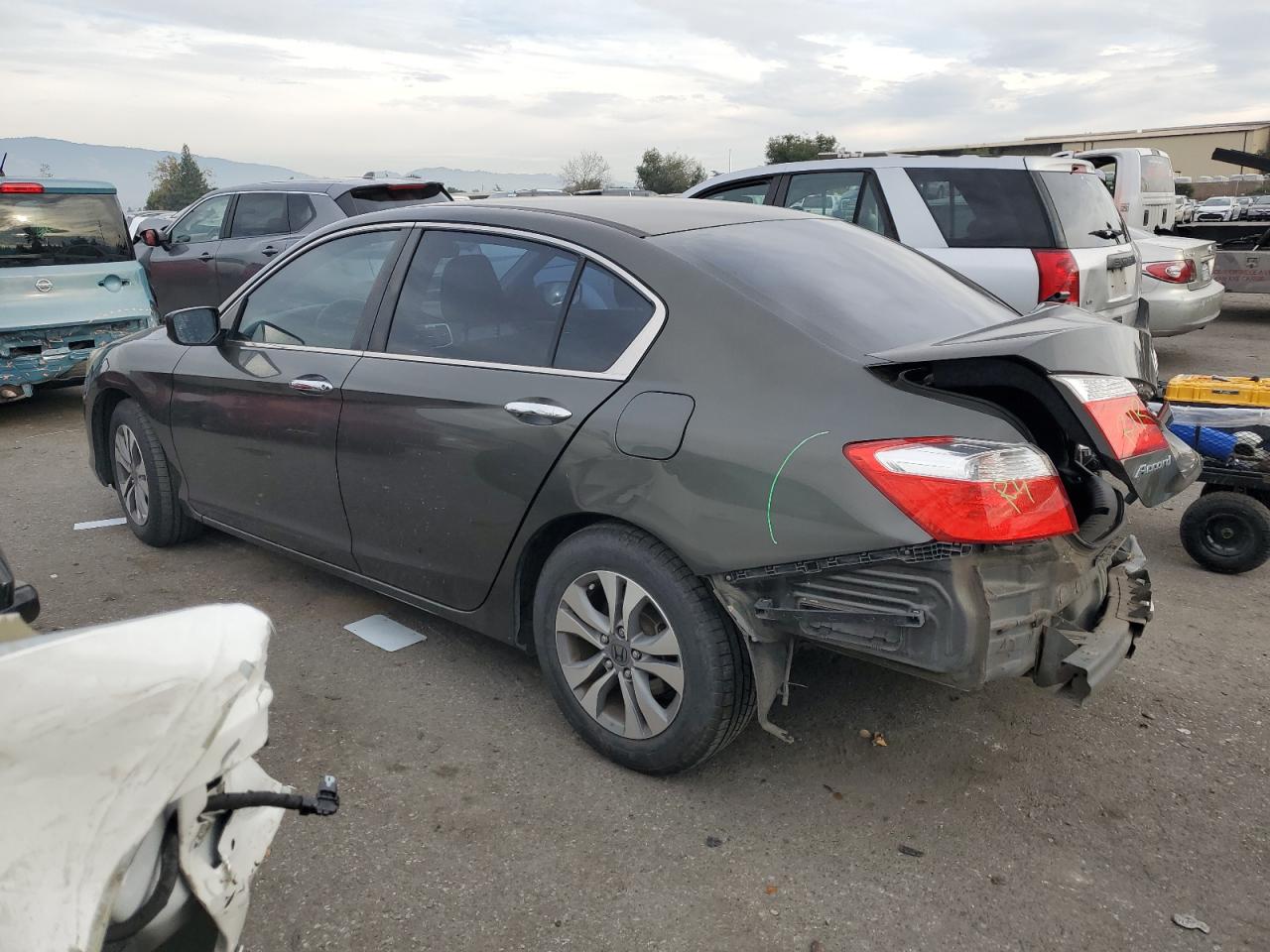 VIN 1HGCR2F38DA186419 2013 HONDA ACCORD no.2