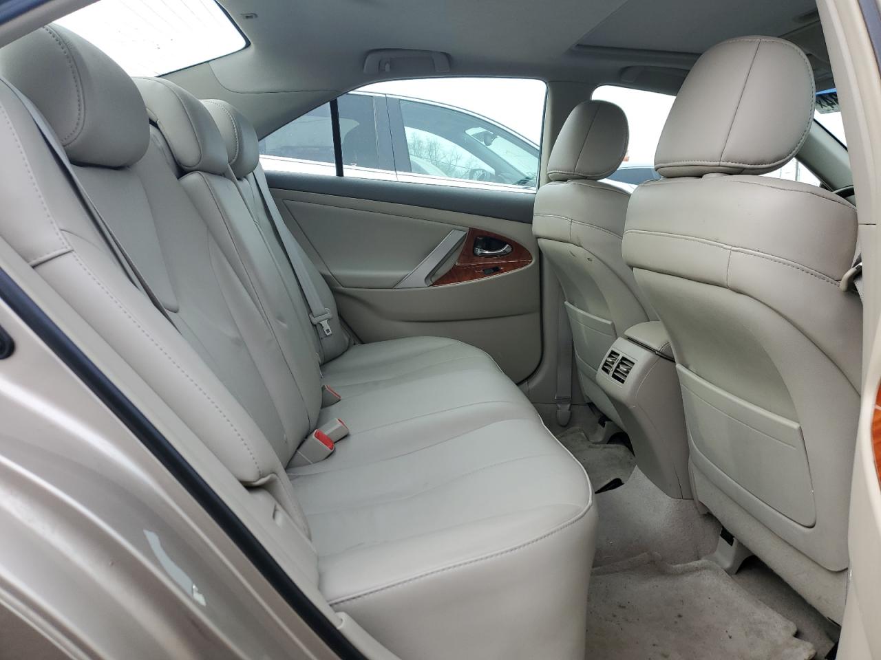 2008 Toyota Camry - Image 10