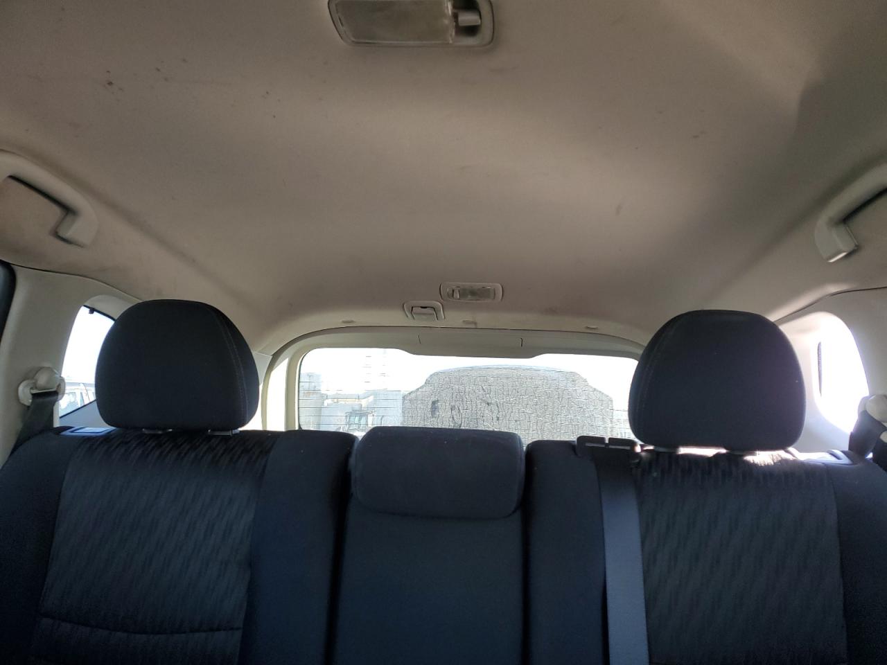 2018 Nissan Rogue - Image 10