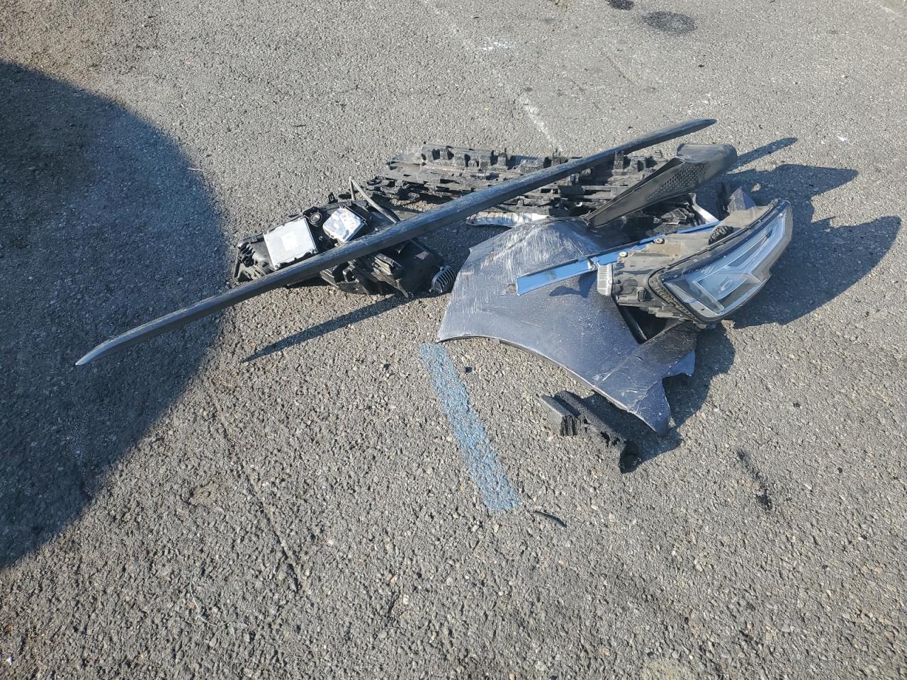 2021 Lexus GX - Image 13