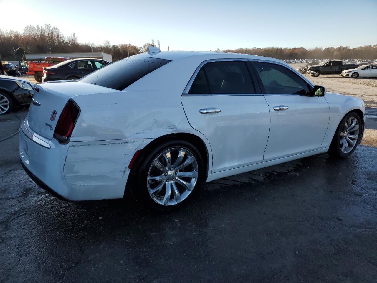 VIN 2C3CCAEG3HH586480 2017 CHRYSLER 300 no.3