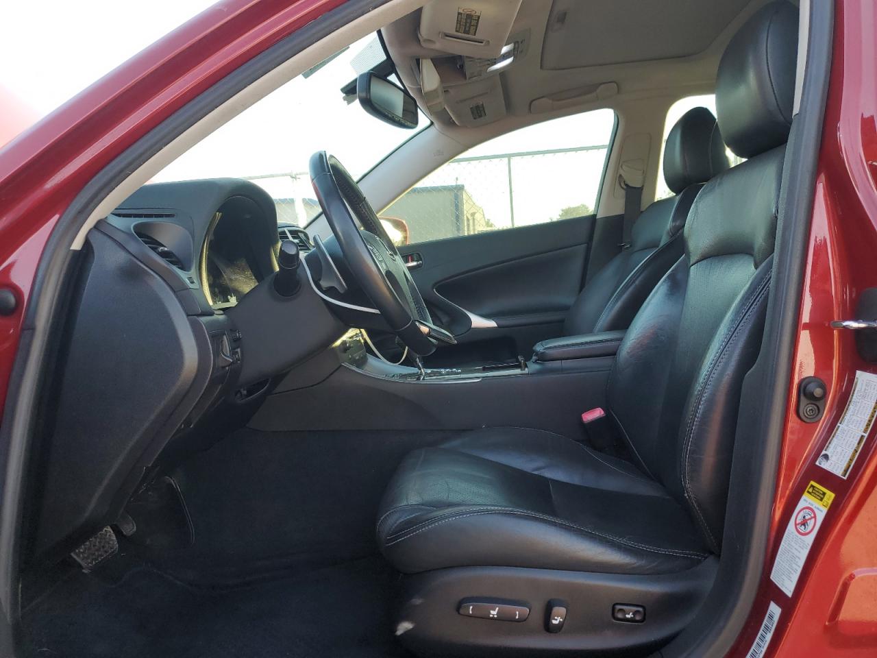 2010 Lexus IS - Image 7