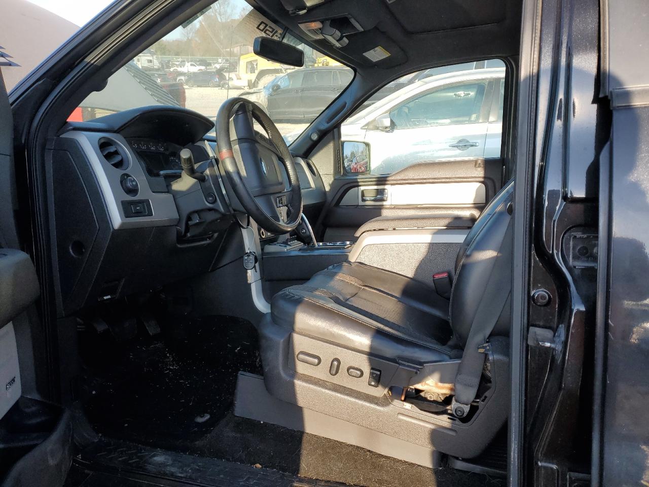 2011 Ford F-150 - Image 7