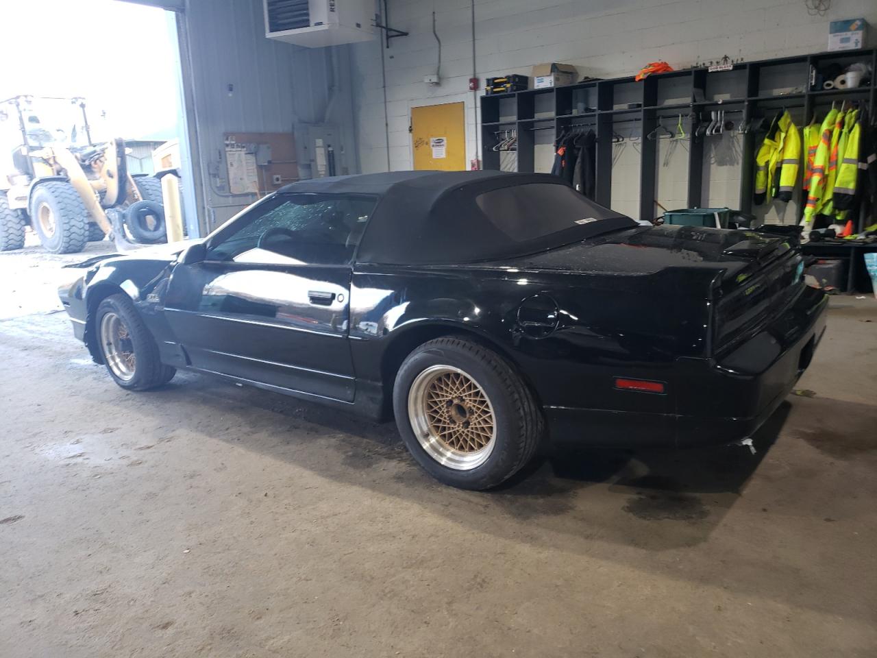 1989 Pontiac Firebird - Image 2