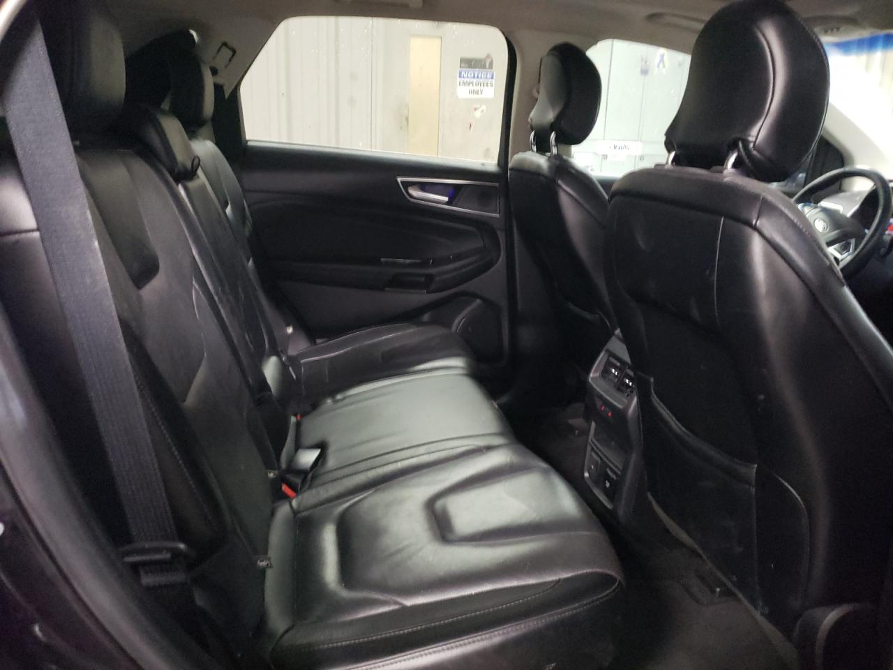 2019 Ford Edge - Image 10