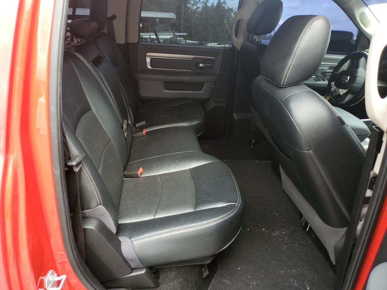 2016 RAM 1500 - Image 10