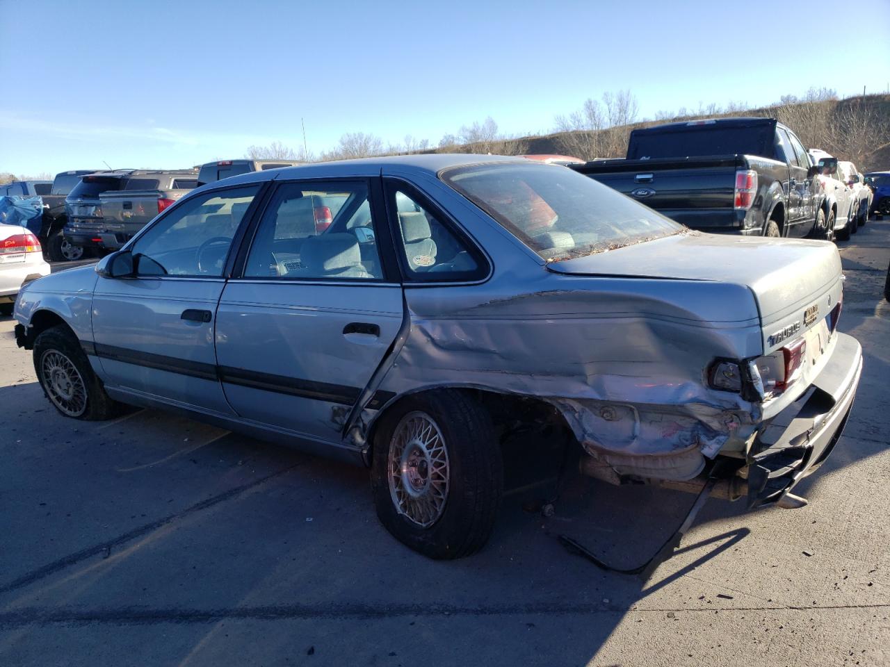 1991 Ford Taurus - Image 2