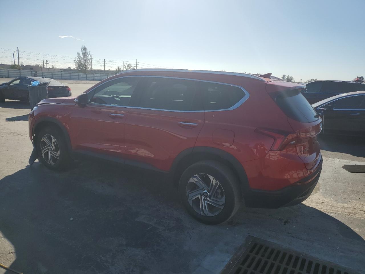 2023 Hyundai Santa Fe - Image 2