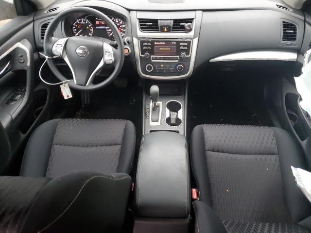  NISSAN ALTIMA 2017 Czerwony