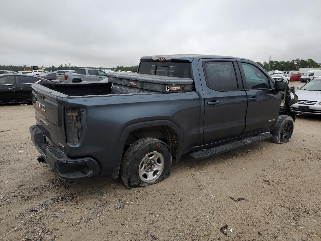 2020 GMC Sierra - Image 3