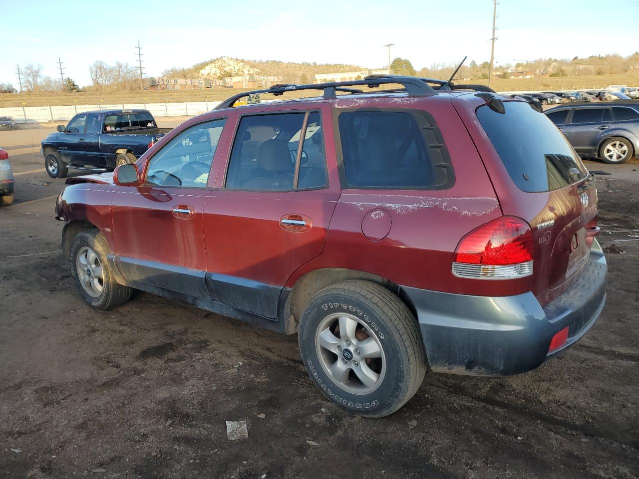 2005 Hyundai Santa Fe - Image 2