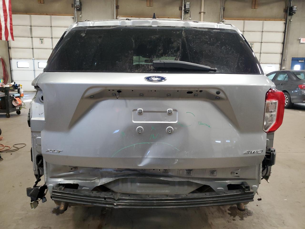 2021 Ford Explorer - Image 6