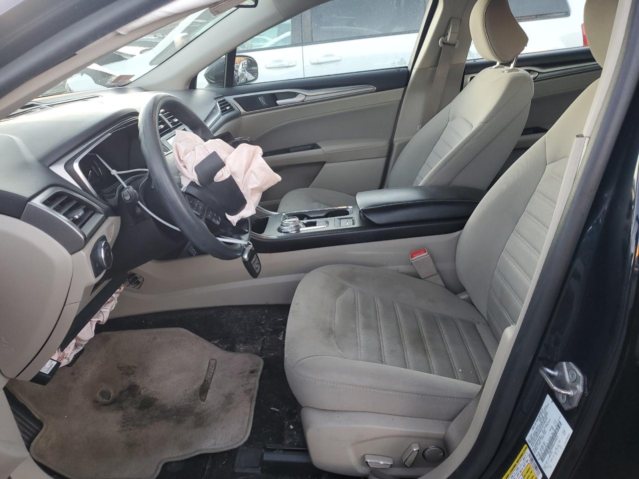 2020 Ford Fusion - Image 7