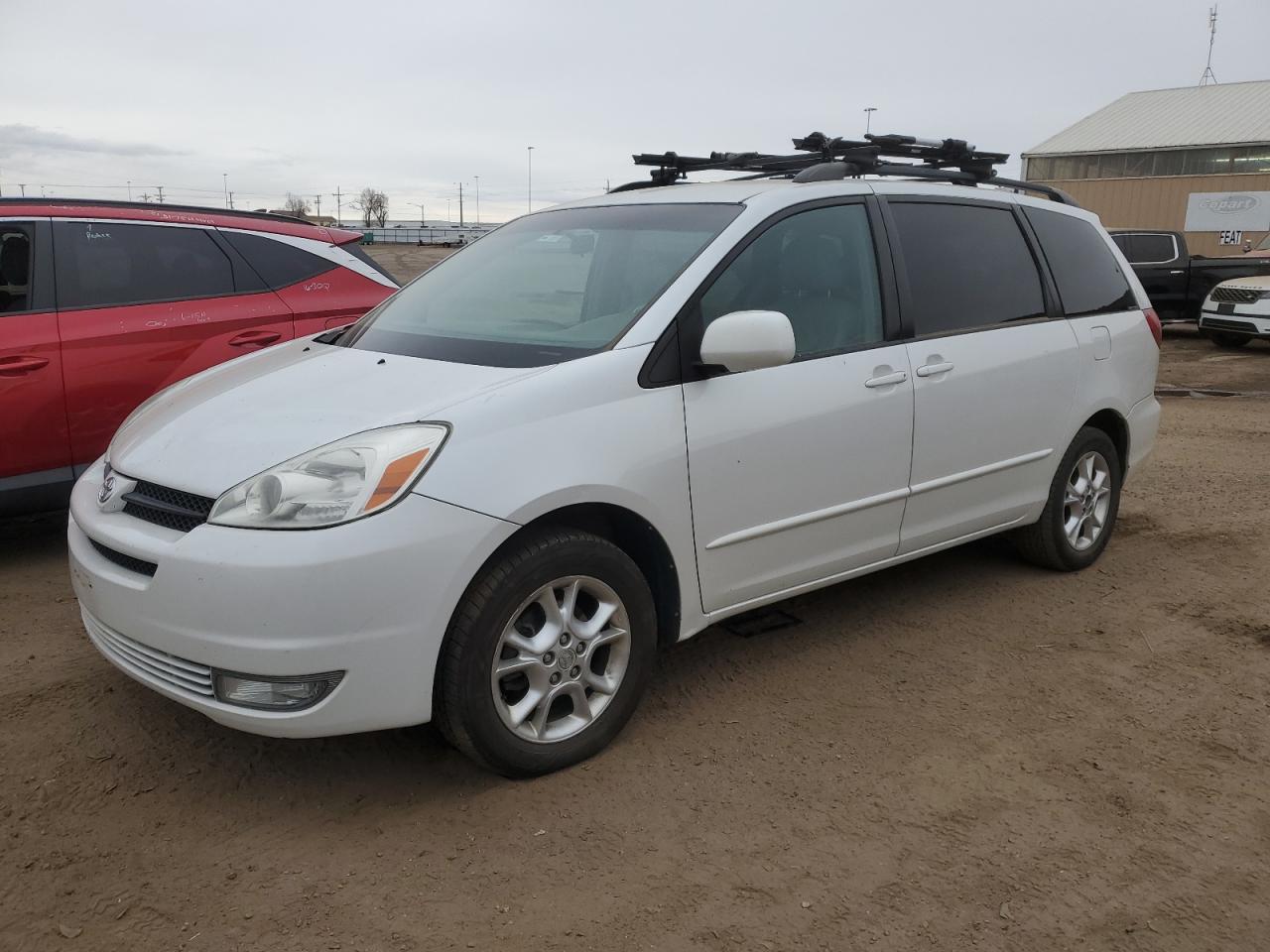 2004 Toyota Sienna - Image 1