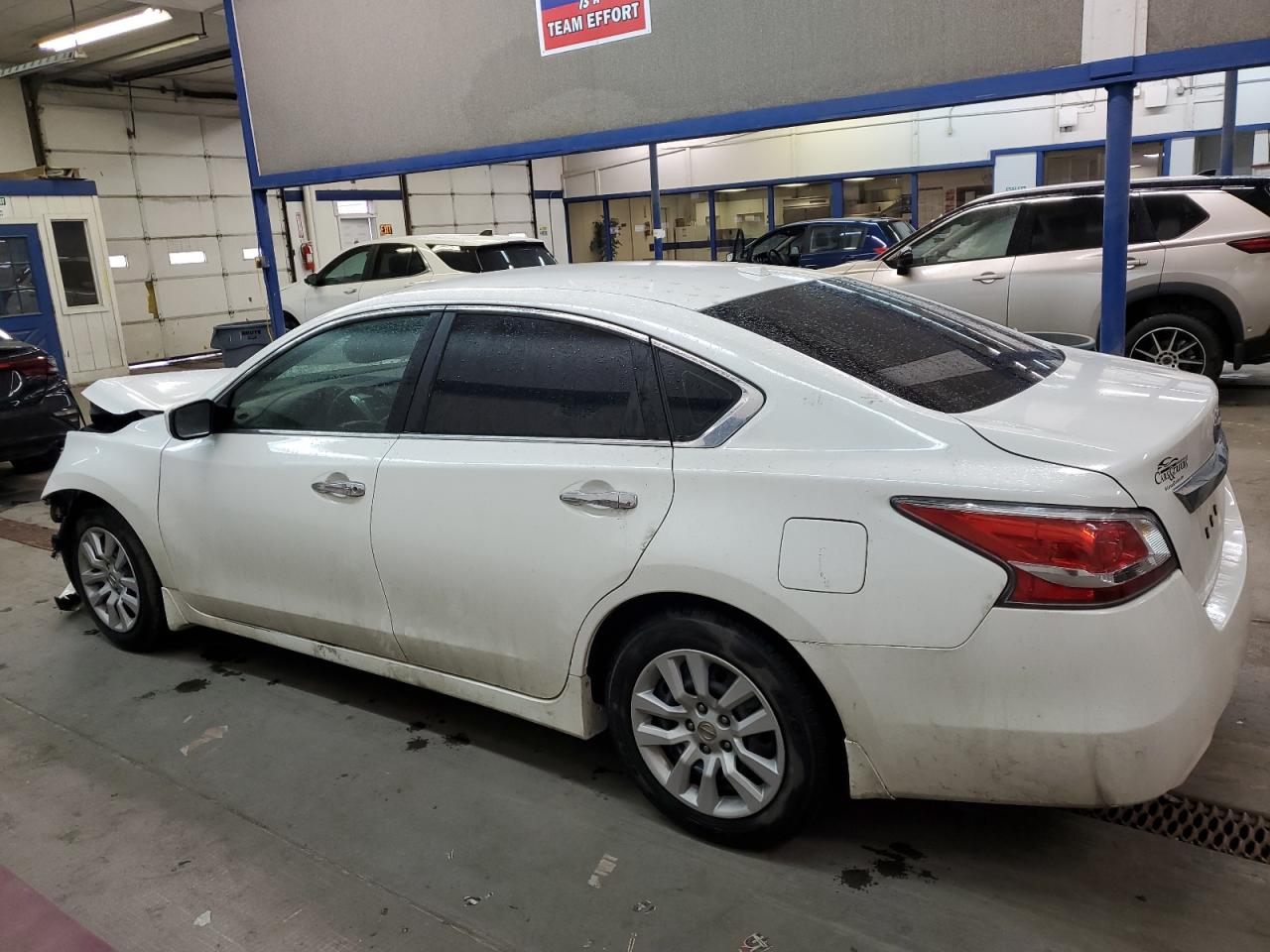 VIN 1N4AL3AP1FN320972 2015 NISSAN ALTIMA no.2