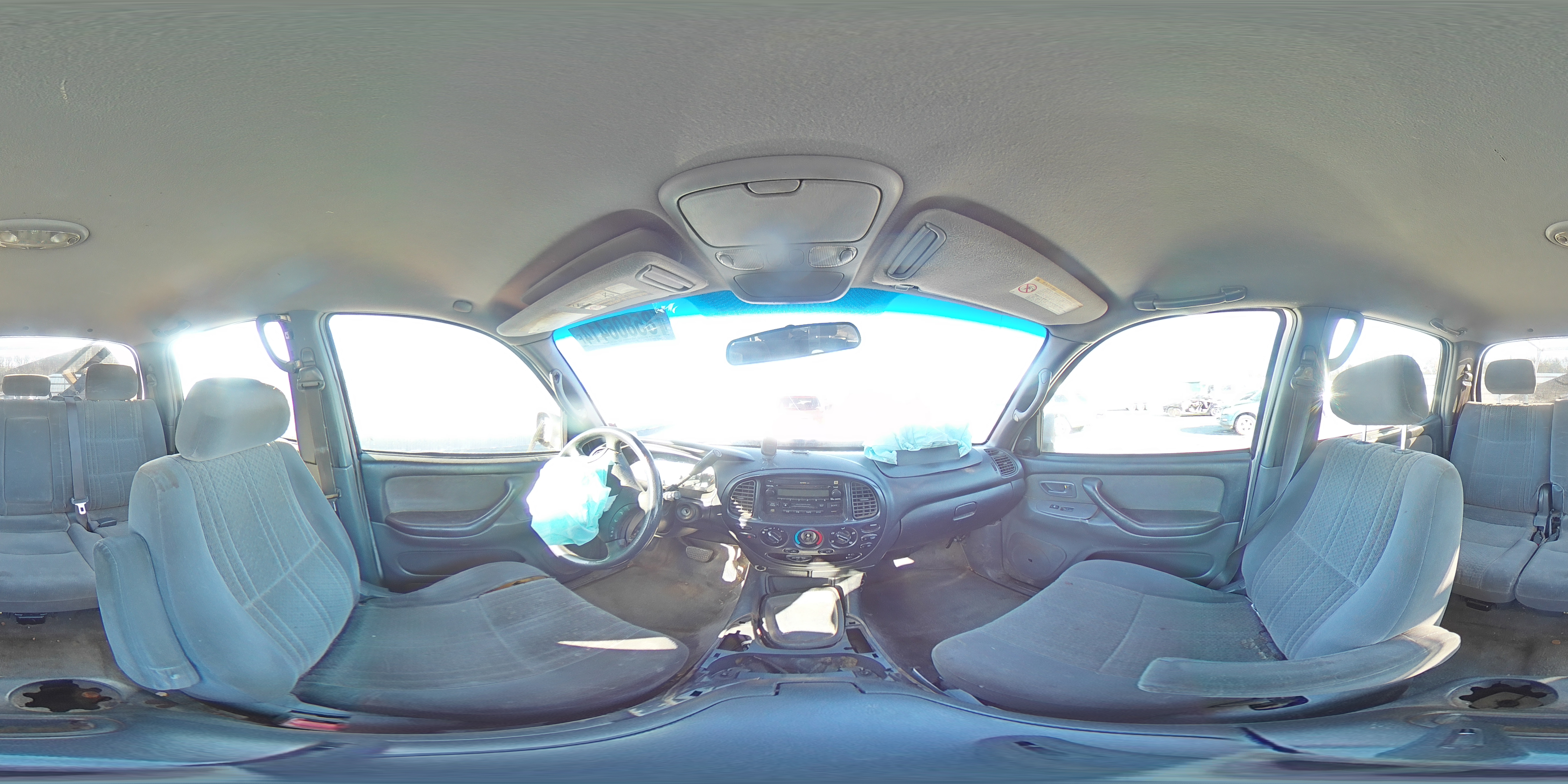 2004 Toyota Tundra - Image 13