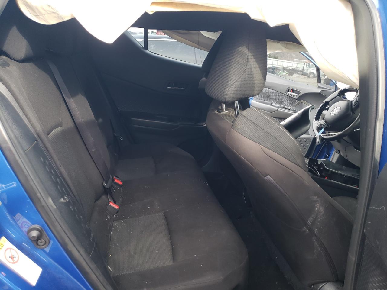 2018 Toyota C-HR - Image 10