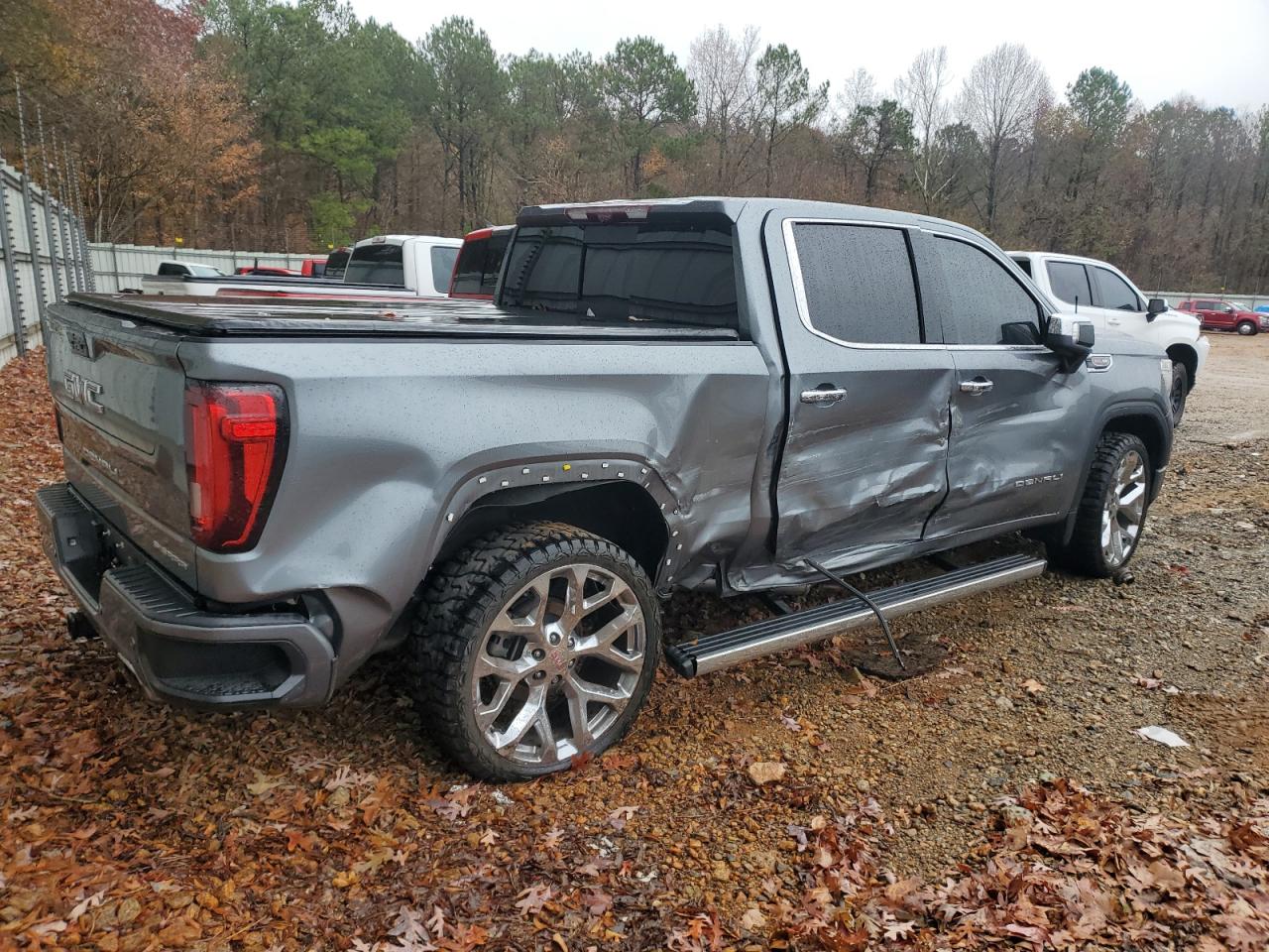 2021 GMC Sierra - Image 3