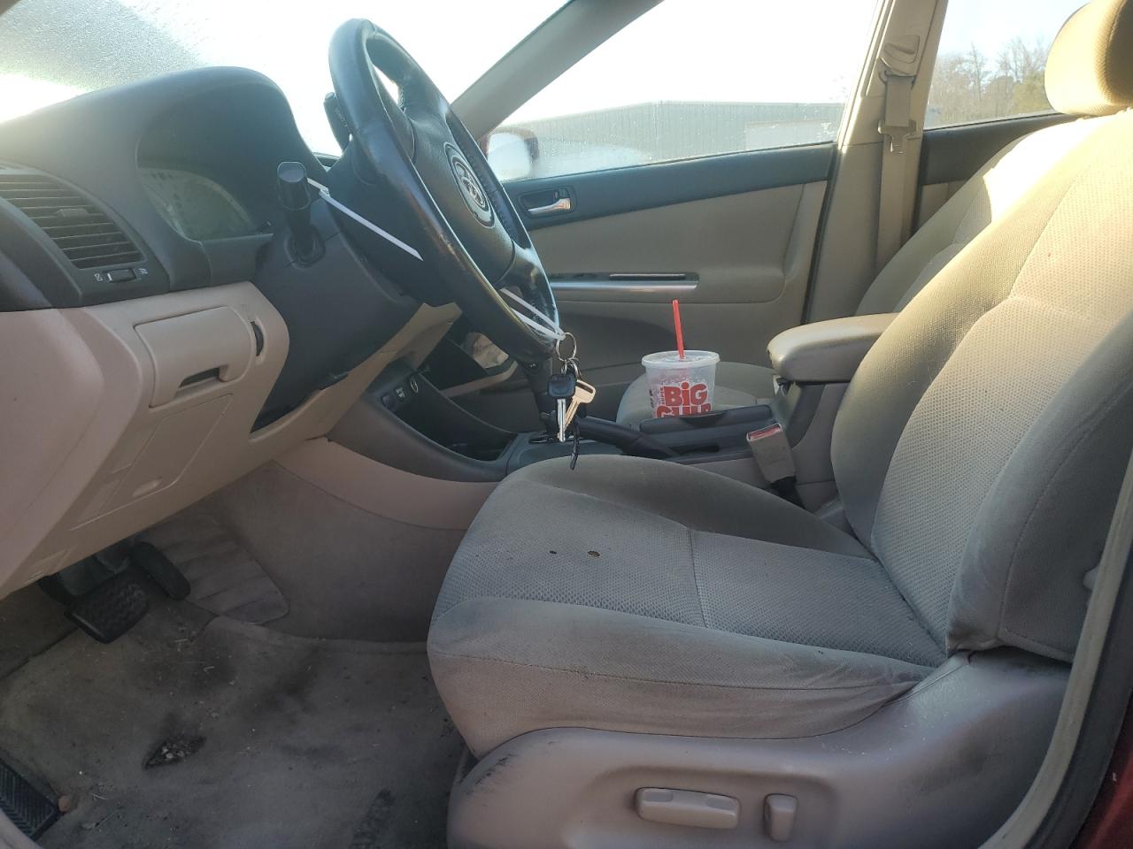2003 Toyota Camry Le VIN: 4T1BE32K33U240758 Lot: 57080135