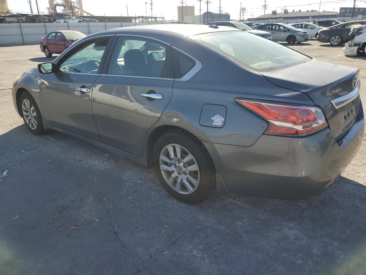 2015 Nissan Altima - Image 2