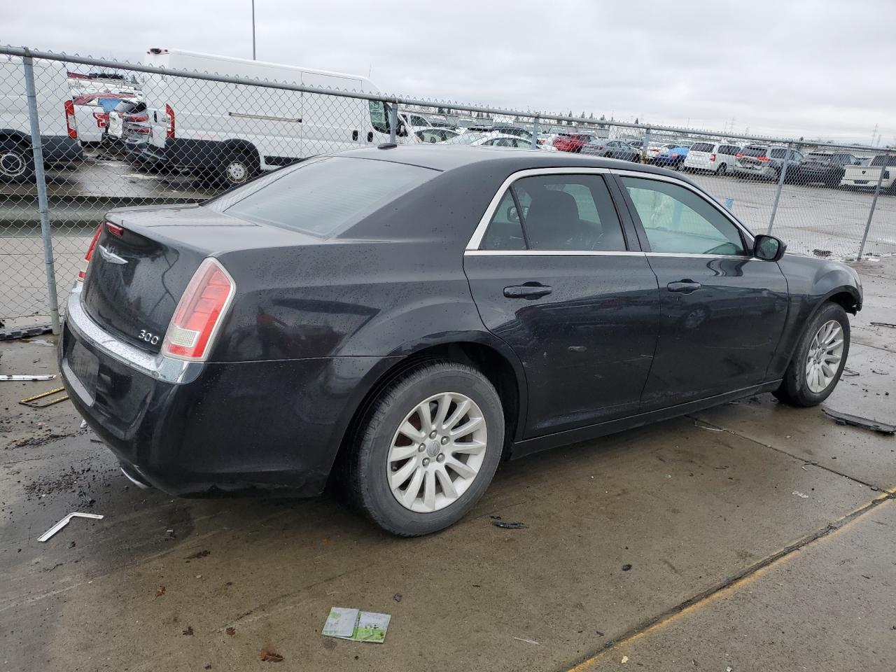 2014 Chrysler 300 - Image 3