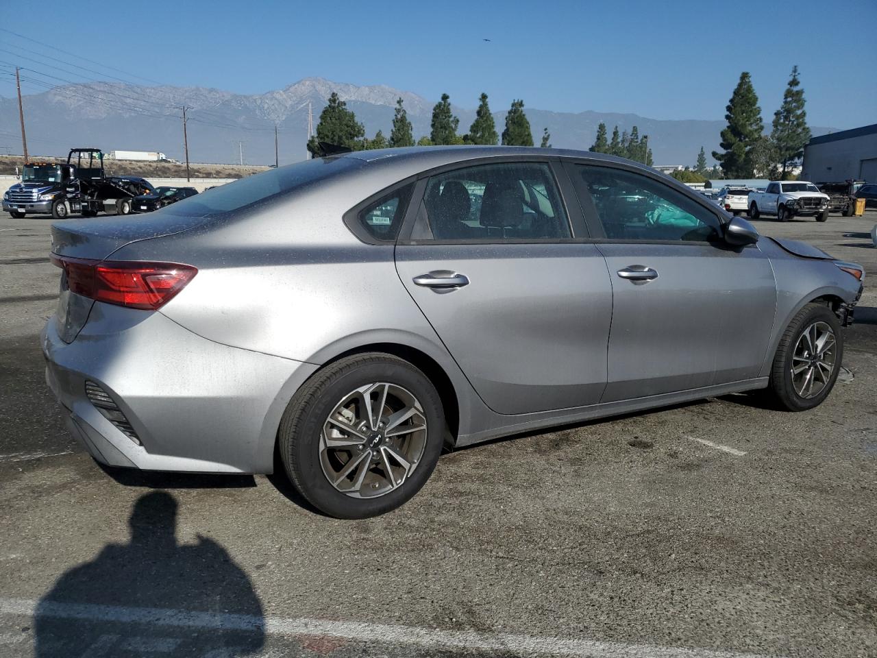 2023 Kia Forte - Image 3