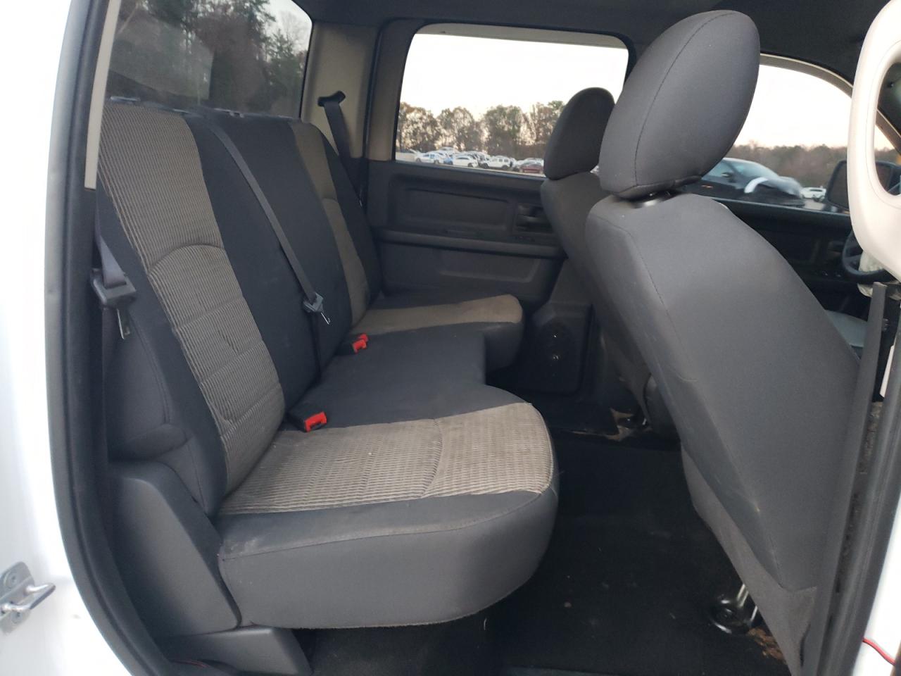 2010 Dodge RAM - Image 10