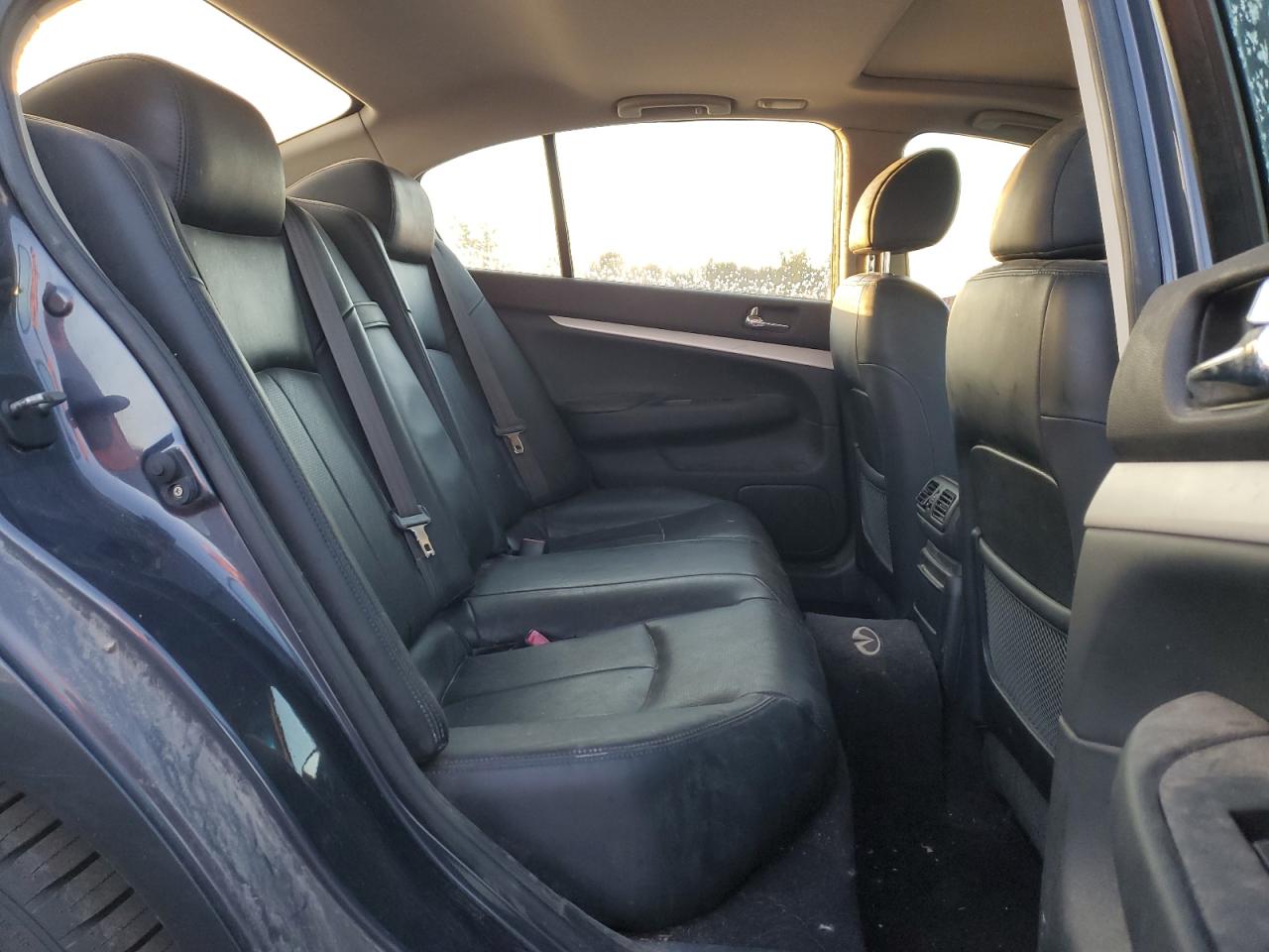 2009 Infiniti G - Image 10