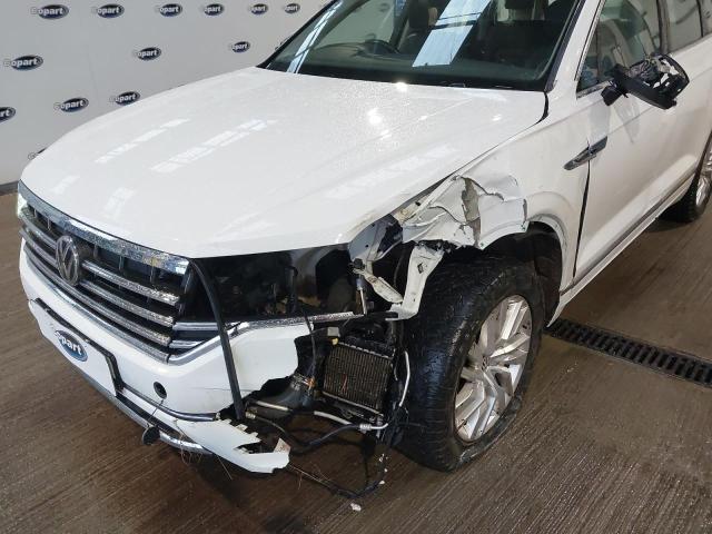 2019 VOLKSWAGEN TOUAREG V6