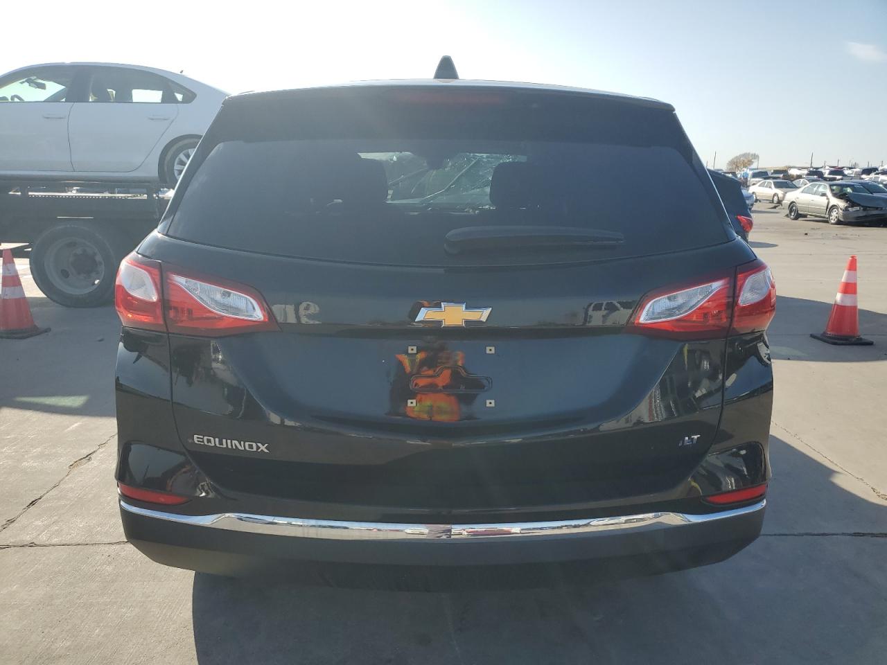 2020 Chevrolet Equinox - Image 6