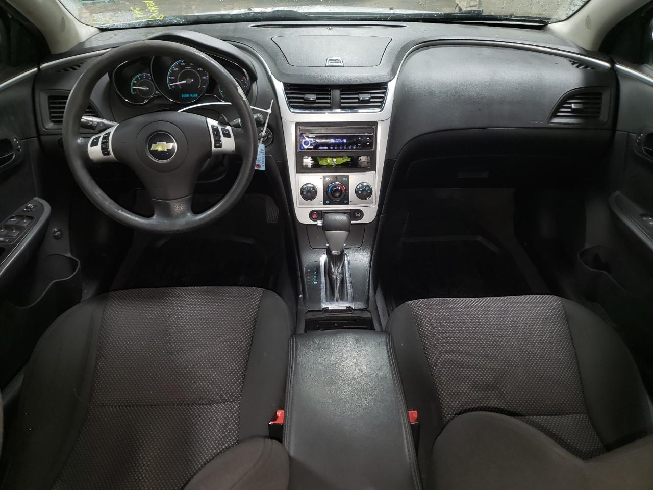 2010 Chevrolet Malibu - Image 8