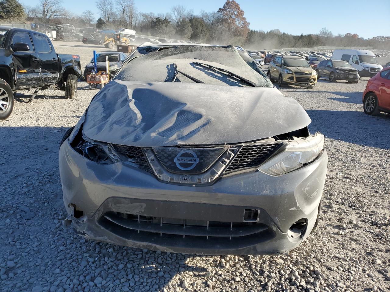 2018 Nissan Rogue - Image 5