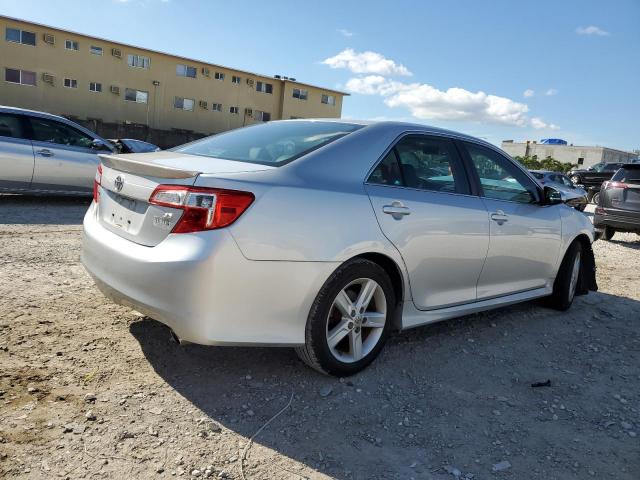  TOYOTA CAMRY 2014 Silver