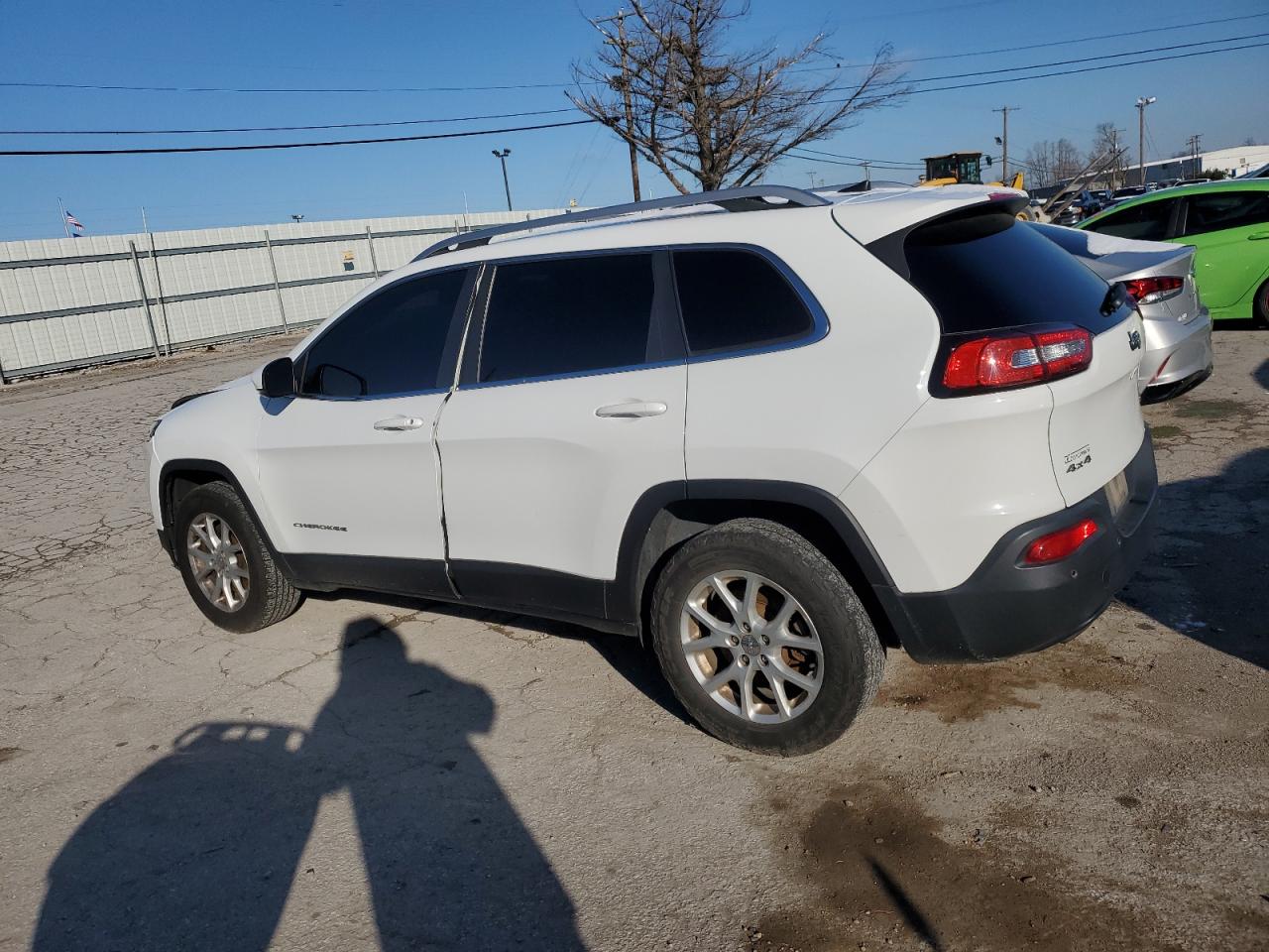 2017 Jeep Grand Cherokee - Image 2