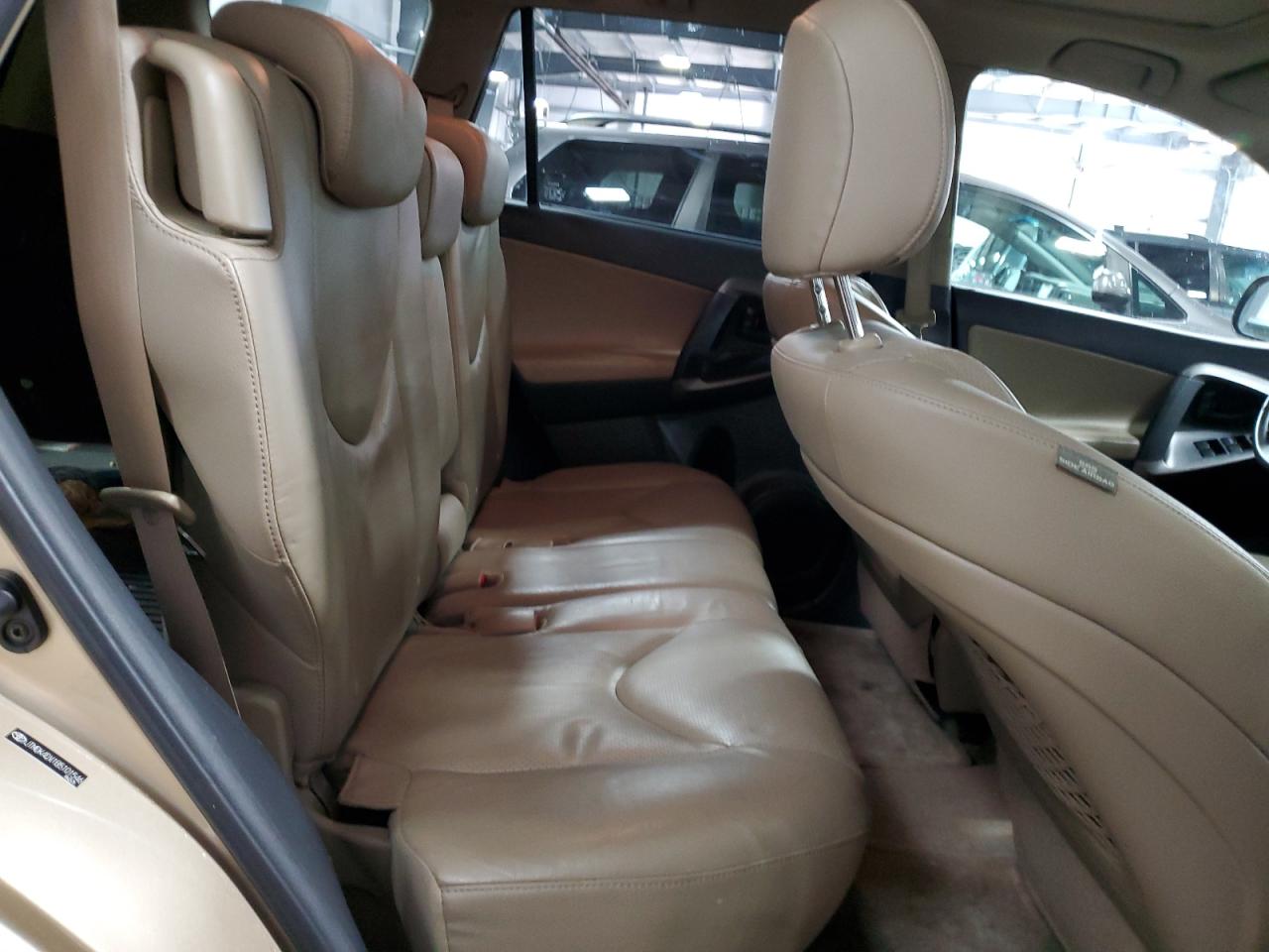 2011 Toyota RAV 4 - Image 11