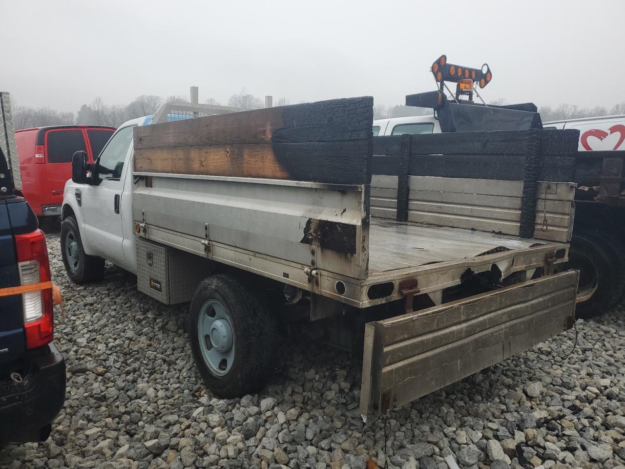 2008 Ford F350 - Image 2