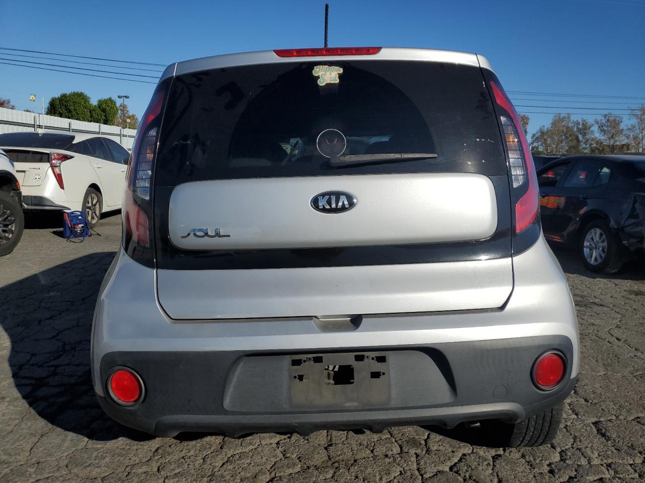 2018 Kia Soul VIN: KNDJN2A25J7622099 Lot: 85659154